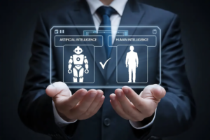 Persona de traje con concepto holográfico en las palmas de la mano sobre herramienta IA y la ventaja humana.